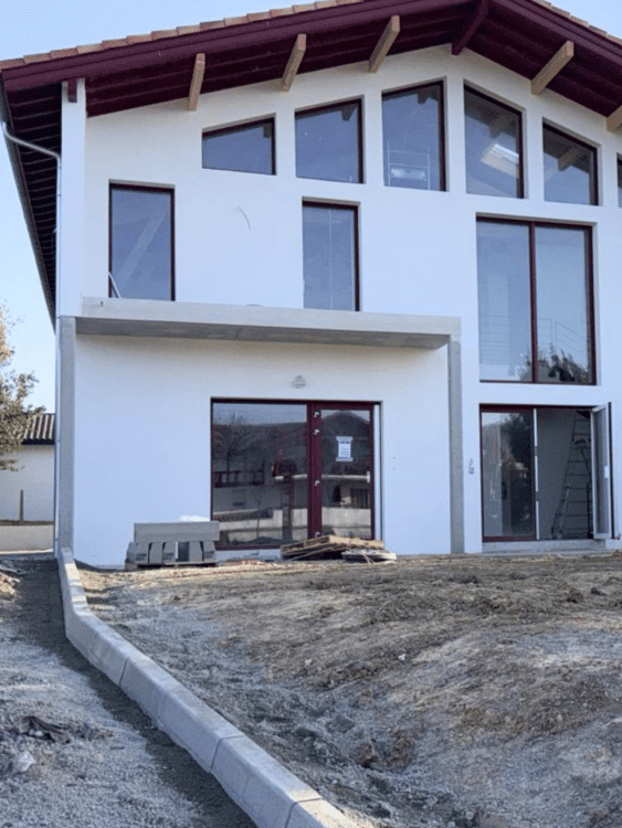 Nouveaux locaux du collectif 4TRO prêts à accueillir adhérents et partenaires pour travailler la performance